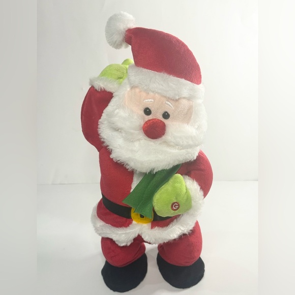 Gemmy | Holiday | Psy 23 Gemmy Animated Musical Christmas Dancing Santa ...